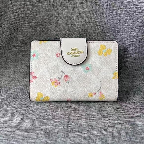NEW COACH Medium Corner Zip Wallet In Signature Canvas Mystical Floral Print - Picture 1 of 9